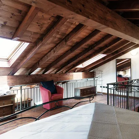Apartamento Lakeframe - By Myhomeincomo