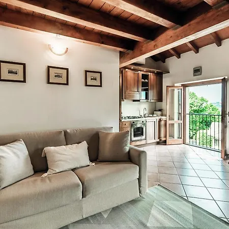 Apartamento Lakeframe - By Myhomeincomo